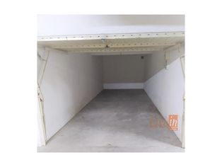Garagem (BOX) com 26 m2 em Mem Martins - Grande imagem: 3/5