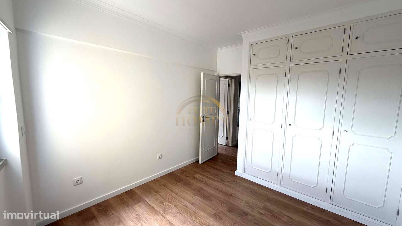 T3 Totalmente Remodelado na Ramada, Odivelas.-10