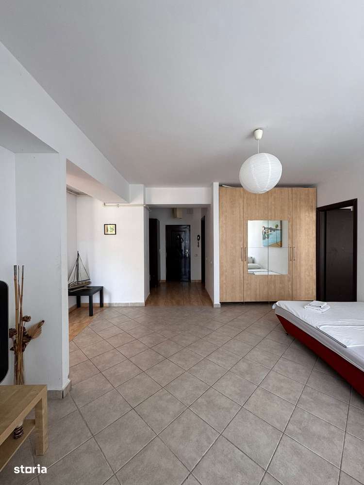 Apartament cu 2 camere de vânzare în Summerland, Mamaia Nord-1