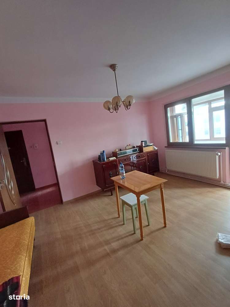 De vanzare apartament cu 2 camere, zona Anaf, 45.000 euro - Imagine principală: 1/10