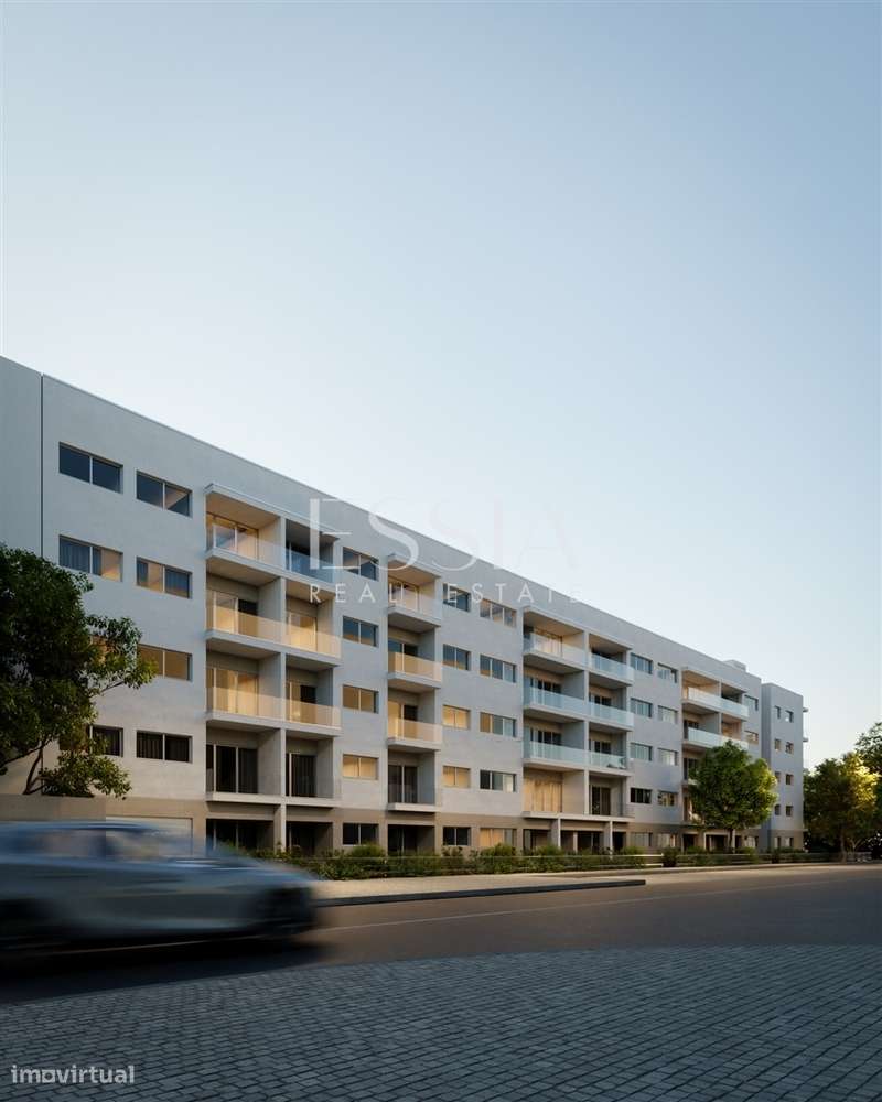 Apartamento T3 Novo com Varanda e Lugar Duplo de Garagem-11