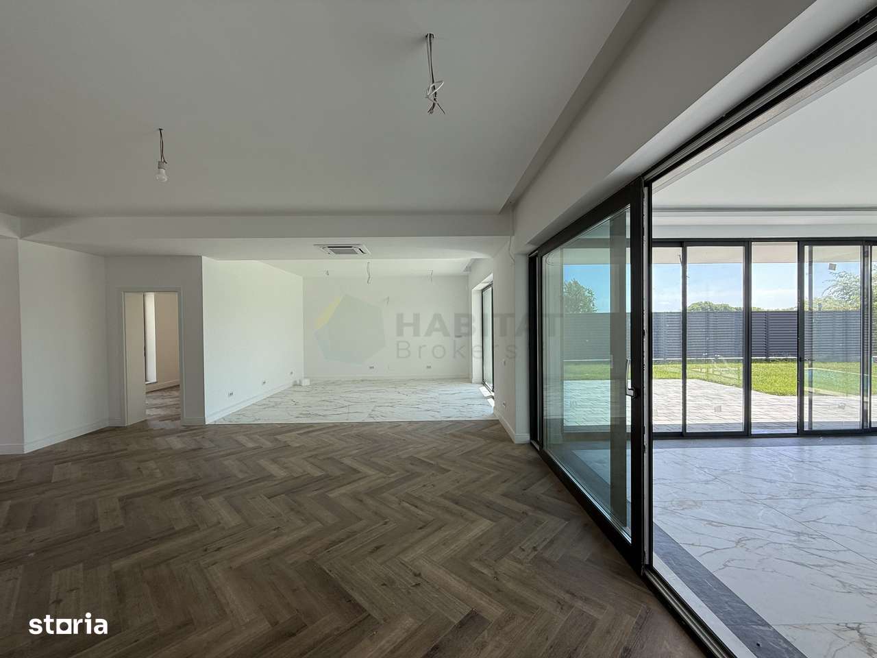 Vila individuala 6 camere | Own Lake Residence - Imagine principală: 4/20
