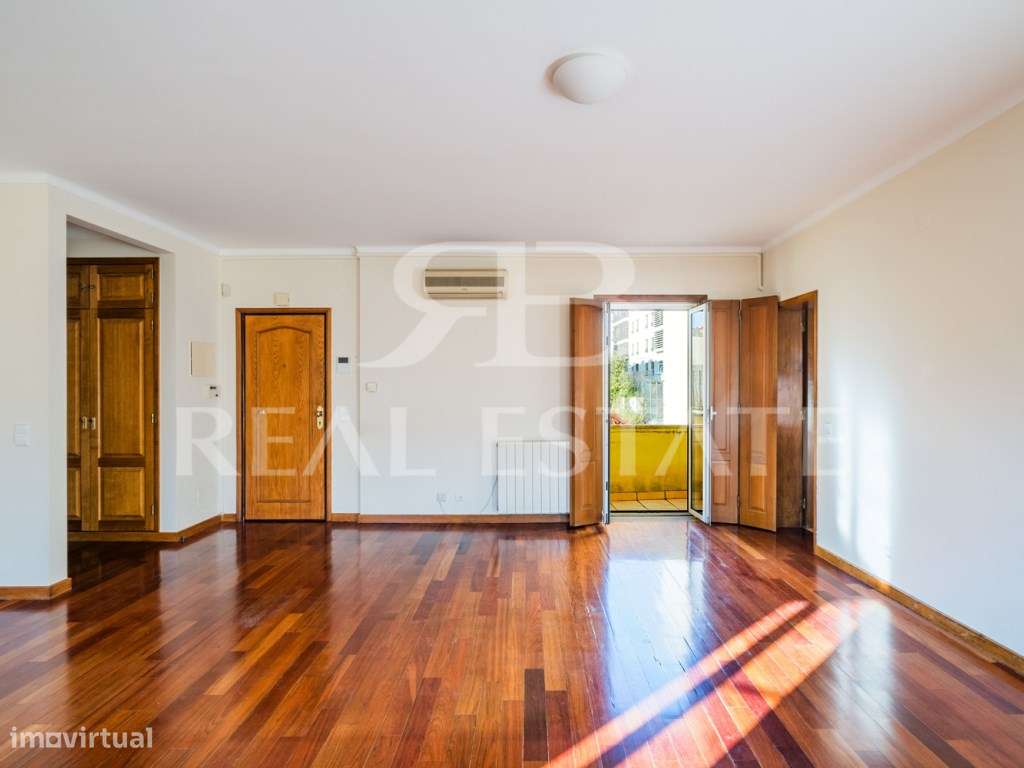 T3 + Varanda + Garagem 2 carros, no Principe Real / Assembleia Gera... - Grande imagem: 5/36