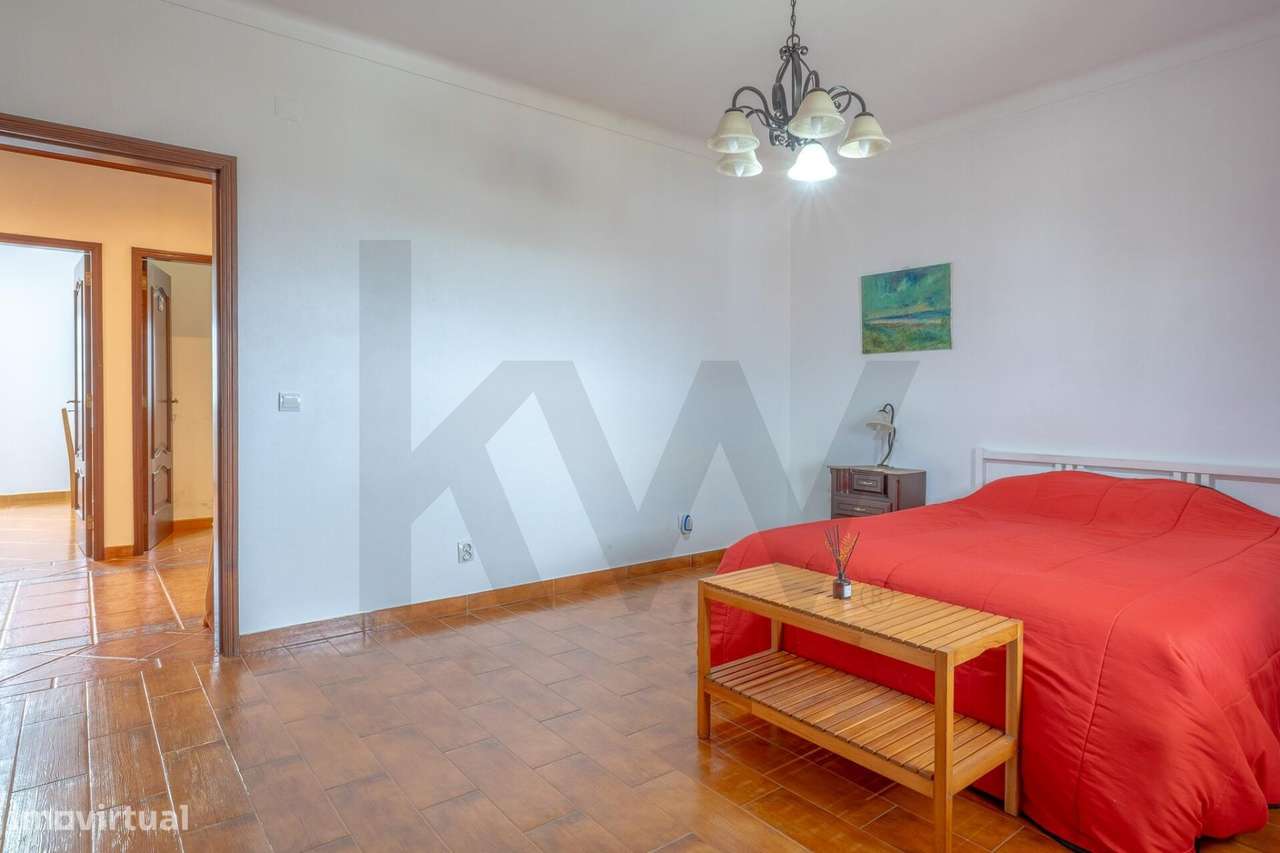 Moradia T3+2 com Piscina, Ginásio, Jardim e Garagem 200 m2-15