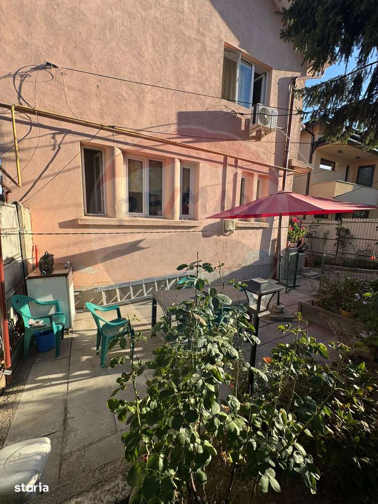 Casă / Vilă cu 3 camere de vânzare în zona Central - Imagine principală: 5/20