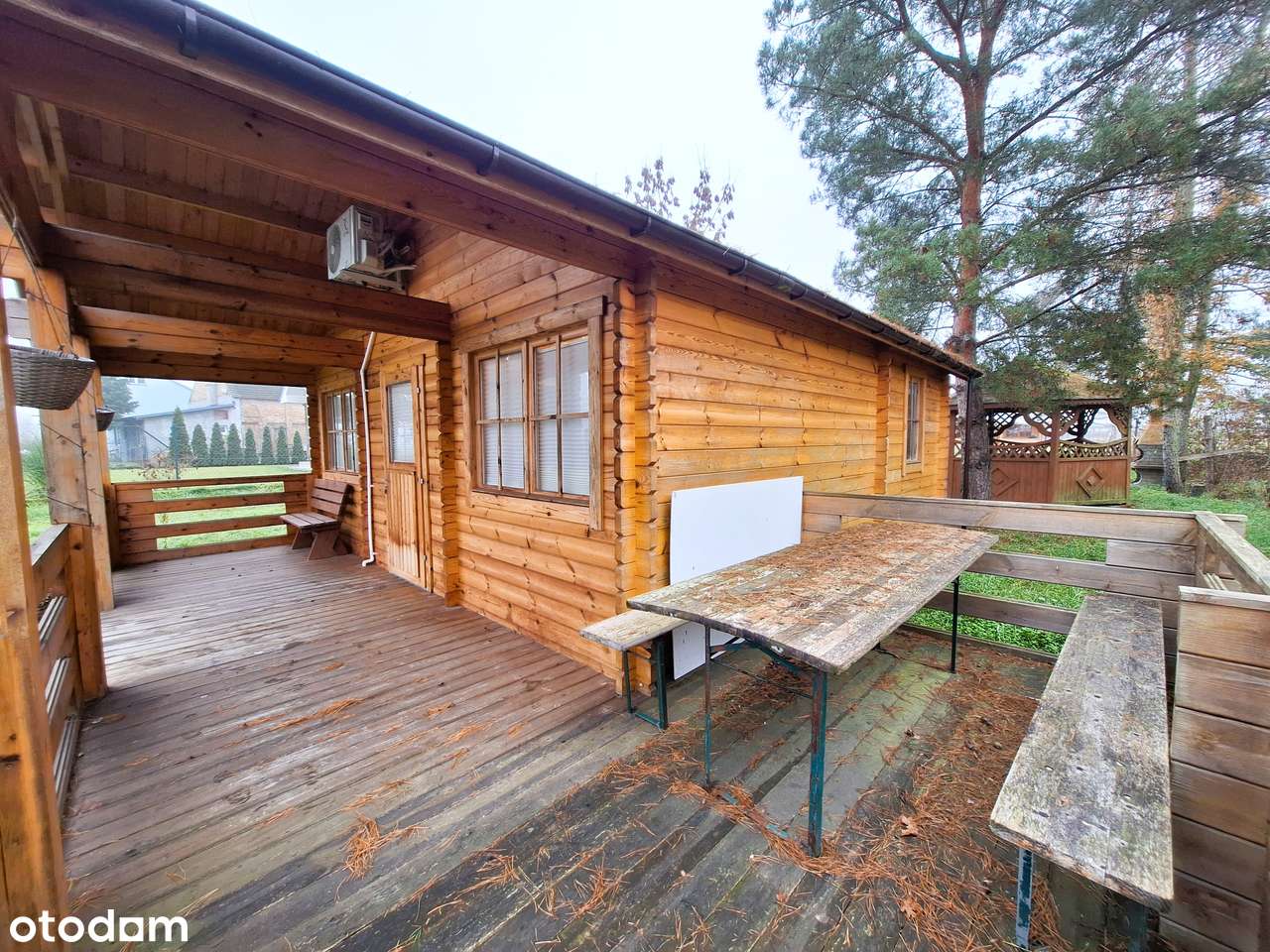 Działka z domkami letniskowymi nad jeziorem-18