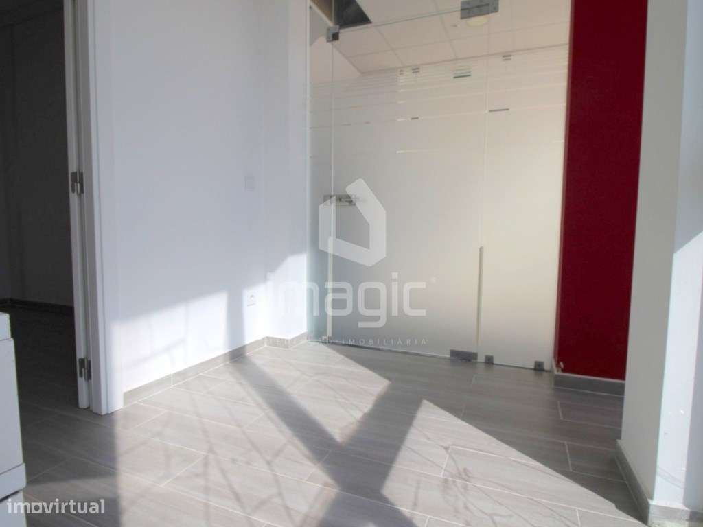 LOJA no CENTRO de MAFRA - ARRENDAMENTO - Grande imagem: 3/8