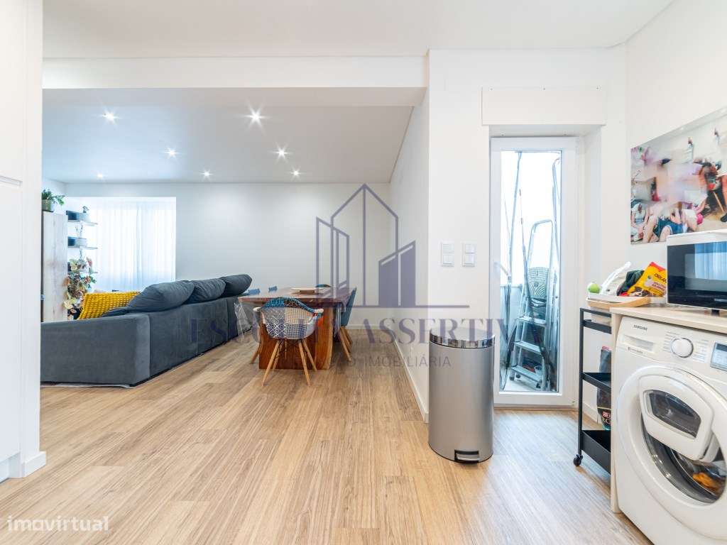 Apartamento T3 remodelado, com vista desafogada-6