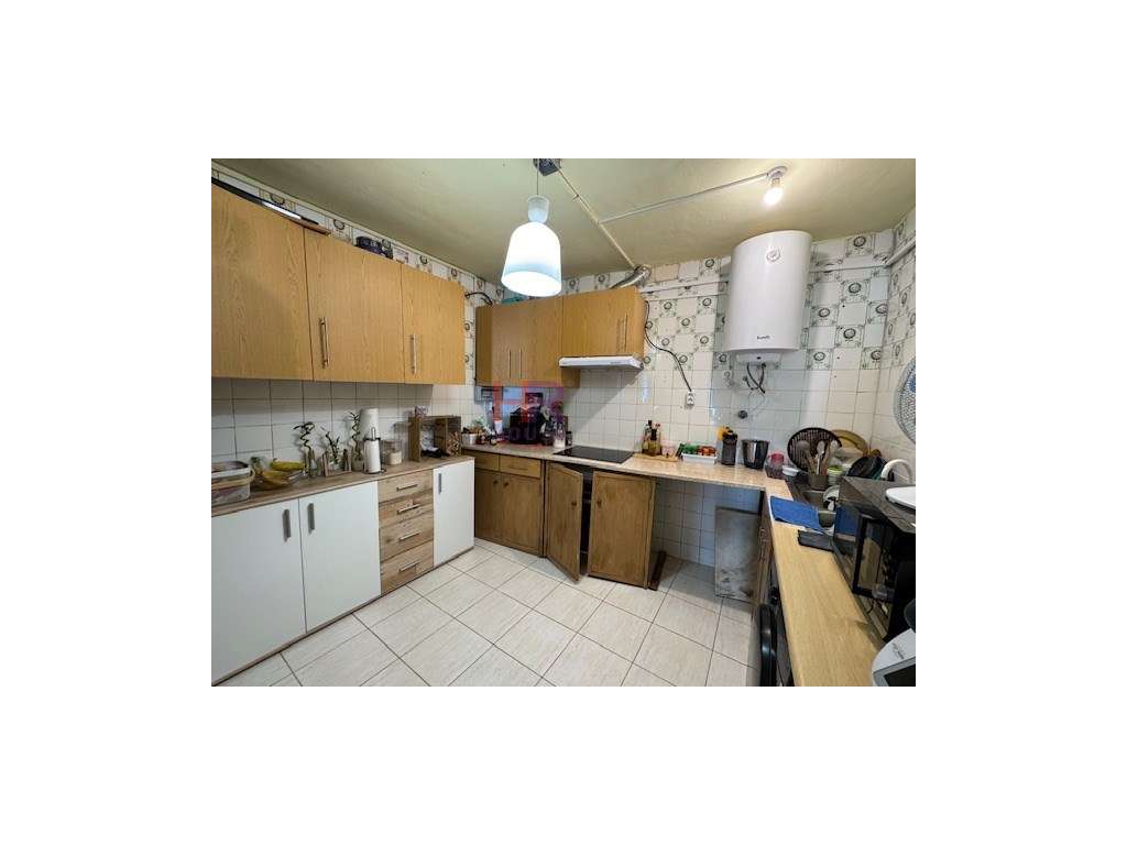 VENDE-SE MORADIA T2 EM DOIS PISOS. - Grande imagem: 5/29