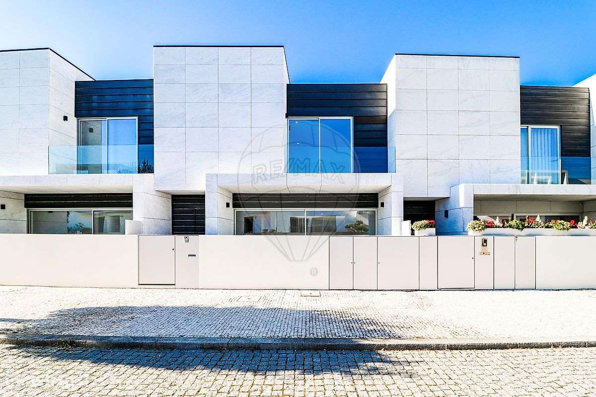 Moradia T3 para venda - Grande imagem: 1/45