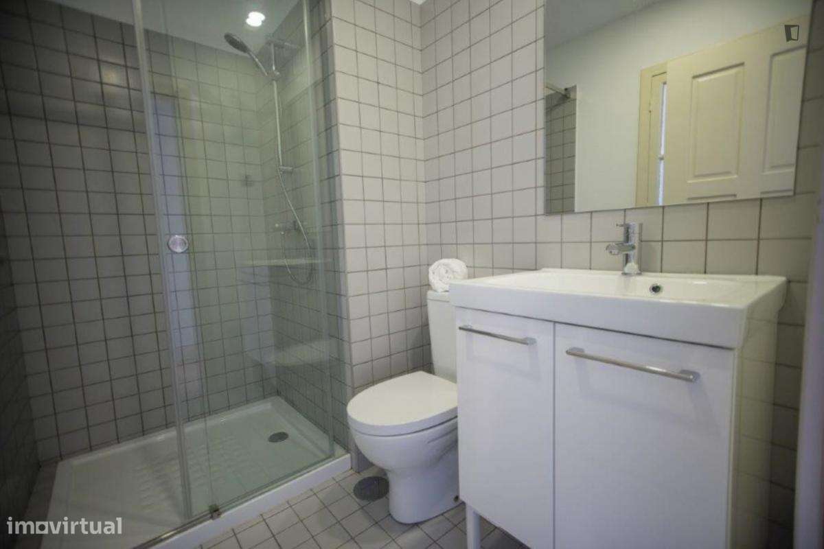 Apartamento com 1 quartos - localizado em Sé Porto - Grande imagem: 4/7