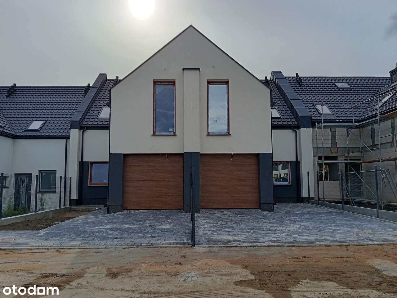 Ostatni skrajny dom 125m2, stan deweloperski media ogród taras strych