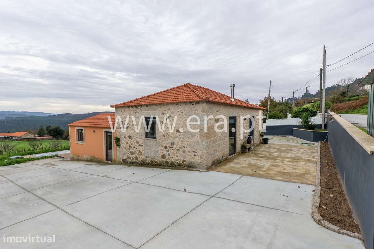 Moradia T3 - Candemil - Vila Nova de Cerveira - Grande imagem: 2/37
