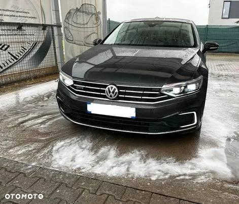 Volkswagen Passat - 3