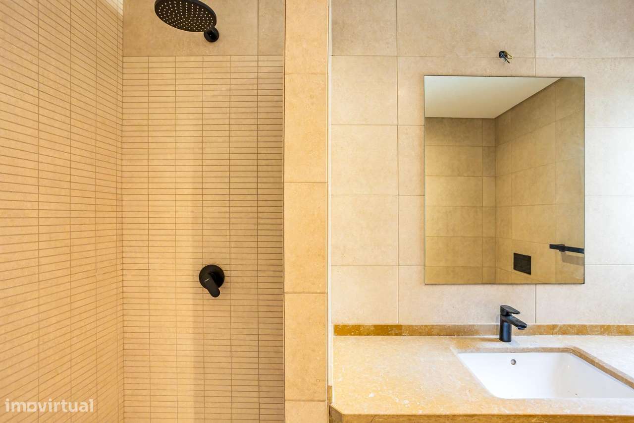 Moradia de Luxo em Condomínio Exclusivo com Piscinas no Carvoeiro-34