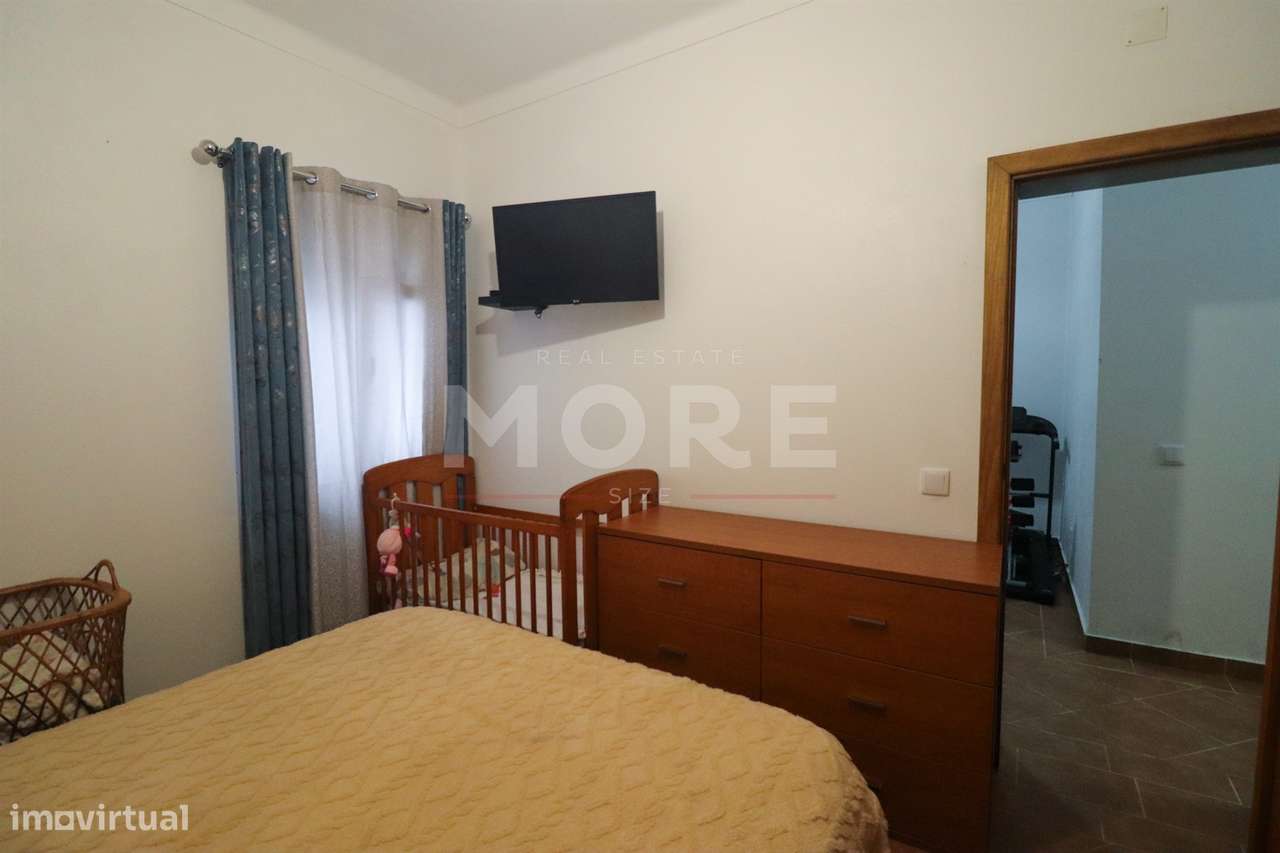 Moradia T3 Térrea Totalmente Remodelada-9