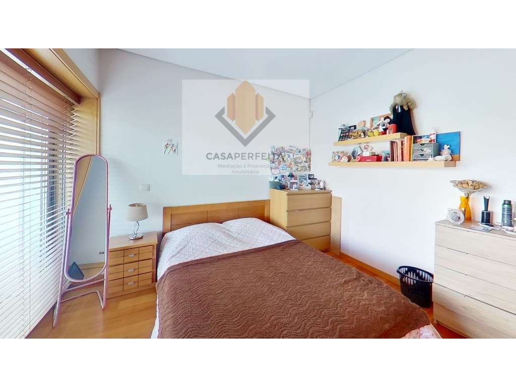 Moradia T3 + Escritório com Espaço Exterior - Mafamude - Junto a Sa...-24