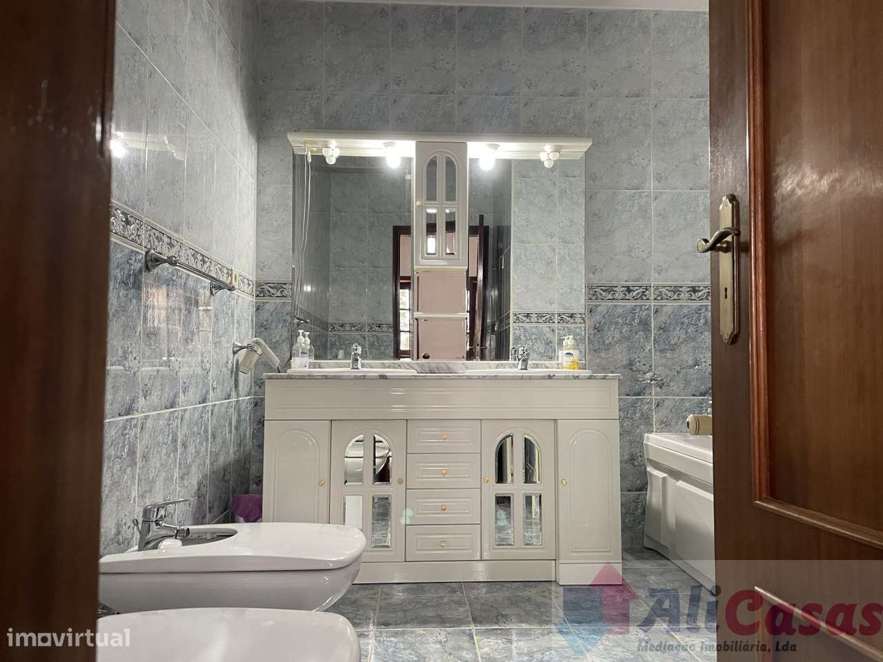 Vivenda Isolada C/ 2.719m2 de Terreno-37