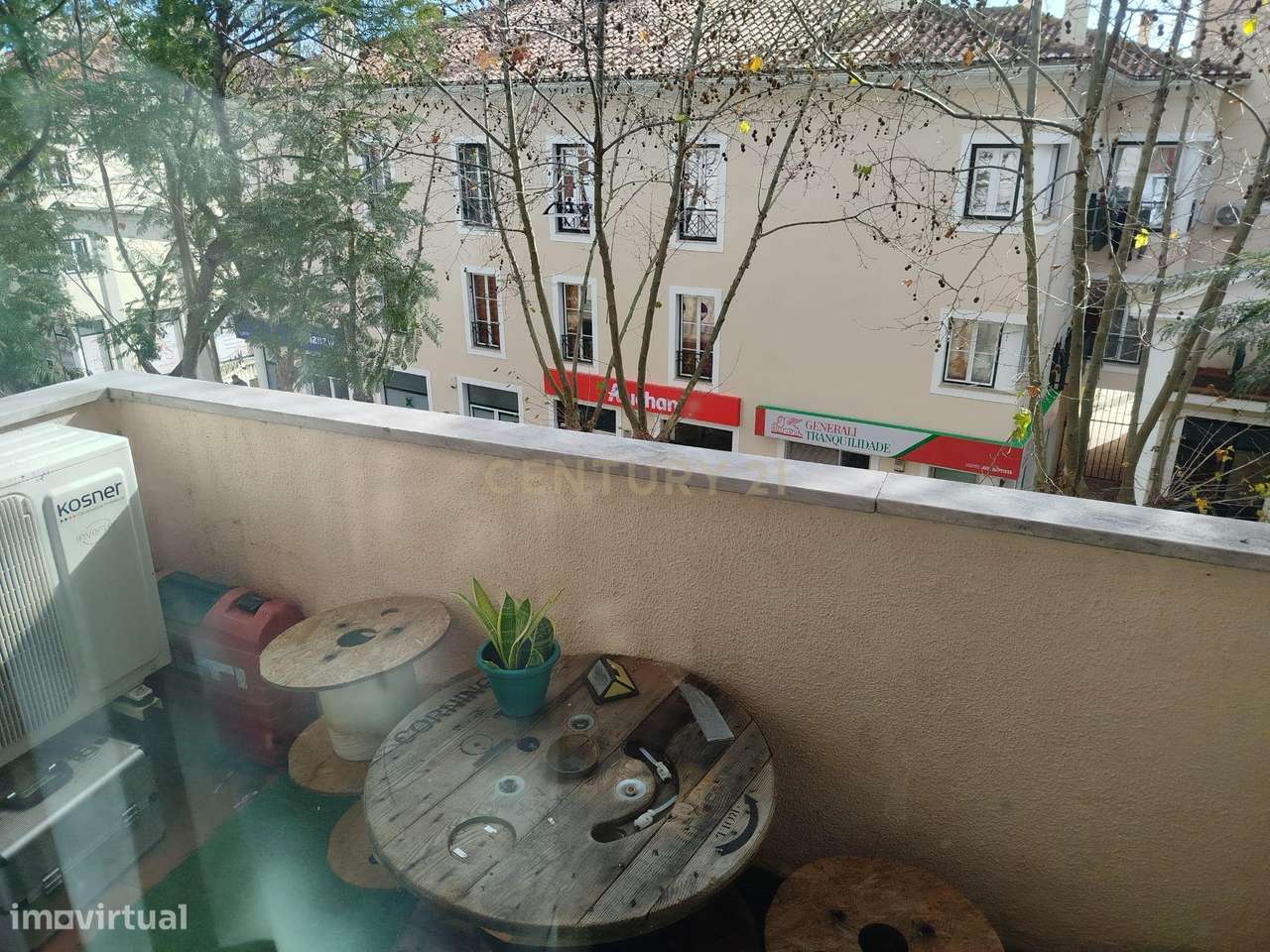 Apartamento T2 em Vila Franca de Xira, excelente localização - Grande imagem: 5/6