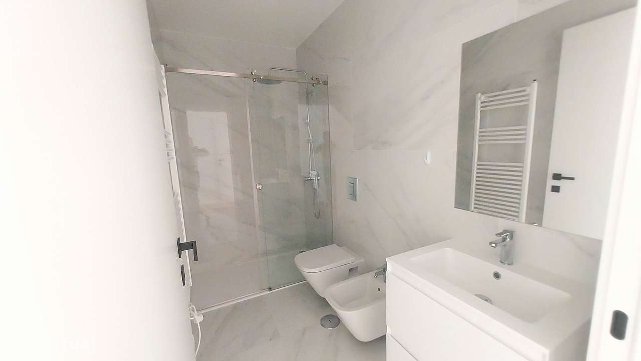Apartamento T3 novo C/ box- Leiria-13