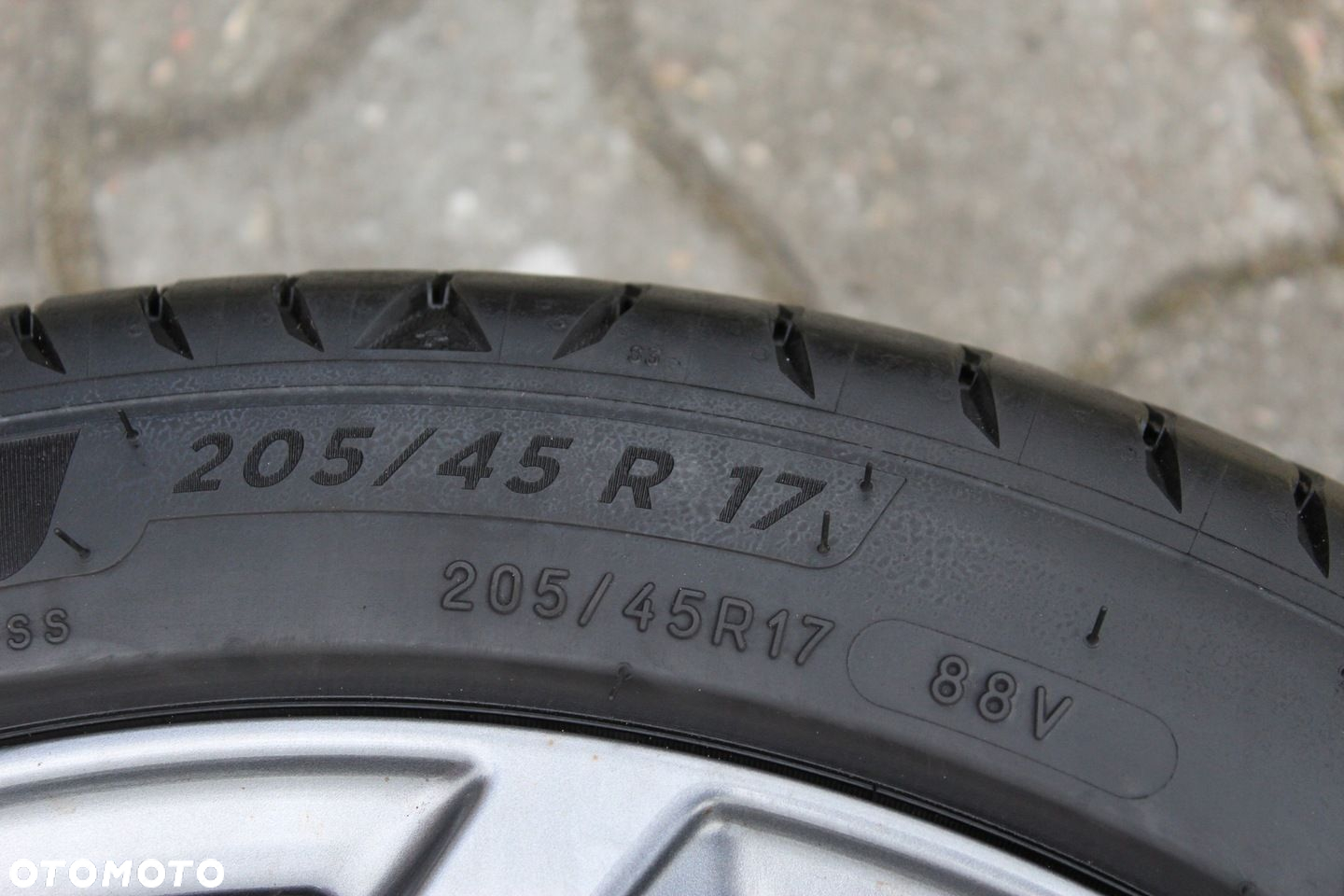 2x 205/45R17 MICHELIN PRIMACY 4 88V XL 20r 6,5mm - 4