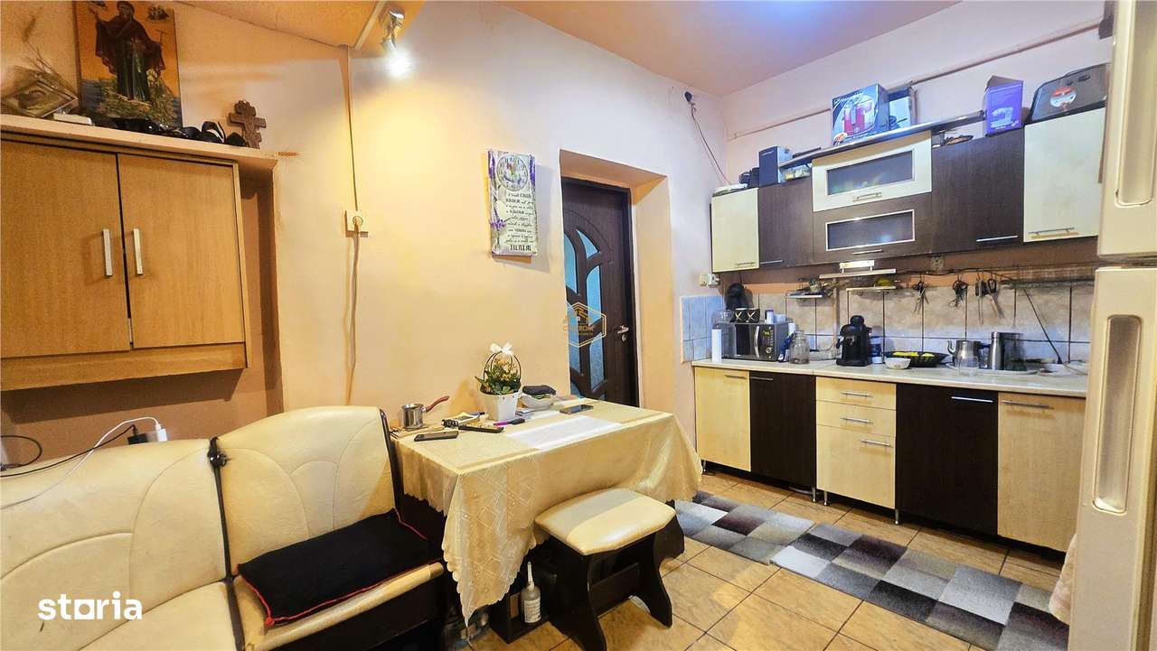 VIDEO | Casa cu 4 camere, terasa si dublu acces | Soarelui, langa Unio-8