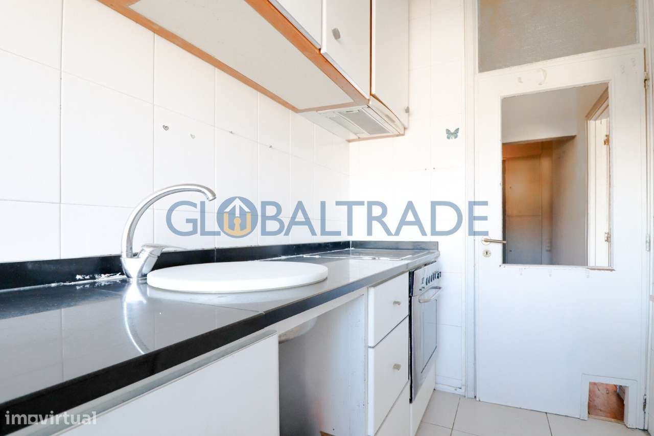 Apartamento T1+1 no coração do Porto-18