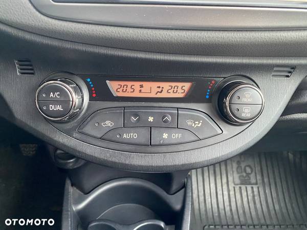 Toyota Yaris 1.33 Premium - 19