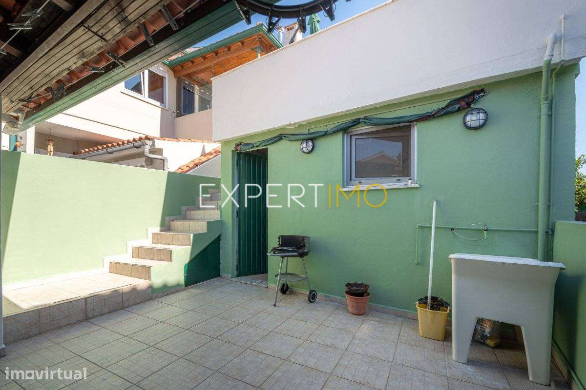 T3 Duplex com Terraço e Anexos | Centro de São Martinho do Bispo –...-34
