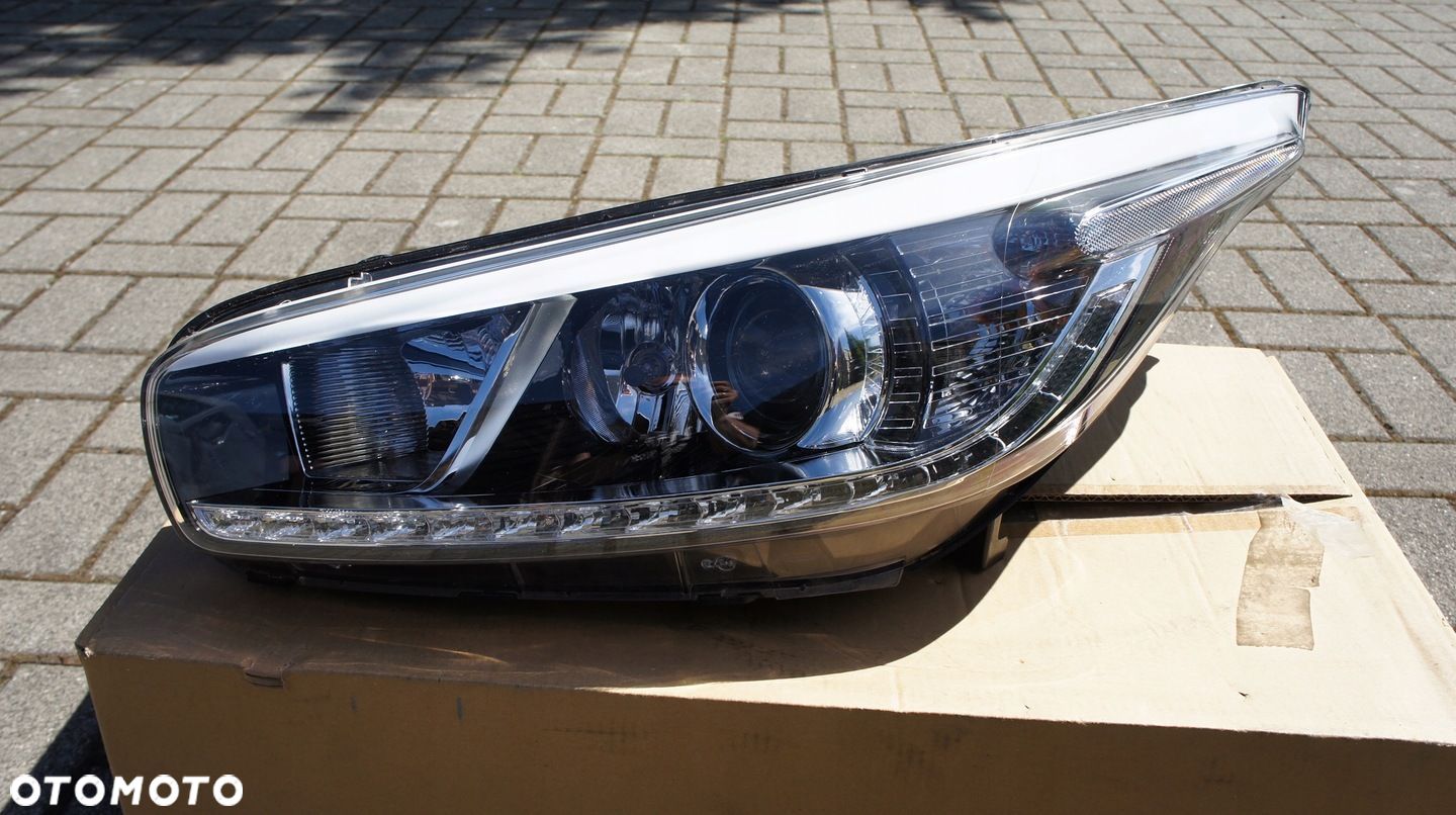 PRZEDNIA LEWA LAMPA KIA CEED II SOCZEWKA LED - 1