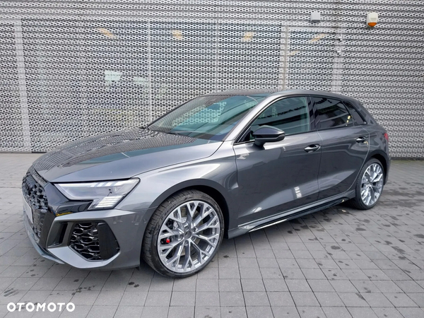 Audi RS3 TFSI Quattro S tronic - 12