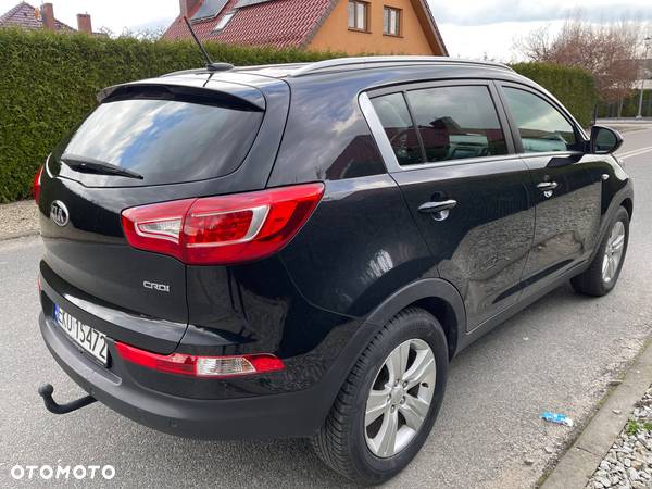 Kia Sportage 1.7 CRDI 2WD Dream-Team Edition - 3