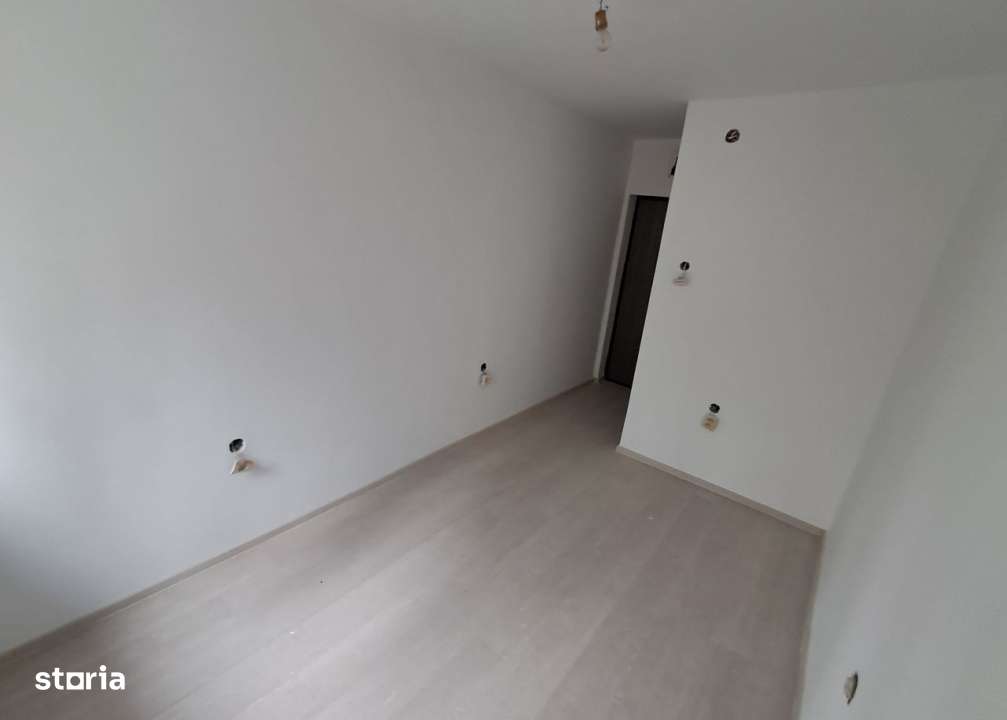 Garsoniera renovata 13 mp etaj 2 Targu Mures - strada Cugir-0