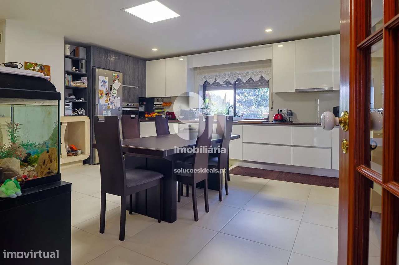 Moradia Isolada T6 - Grande imagem: 4/45