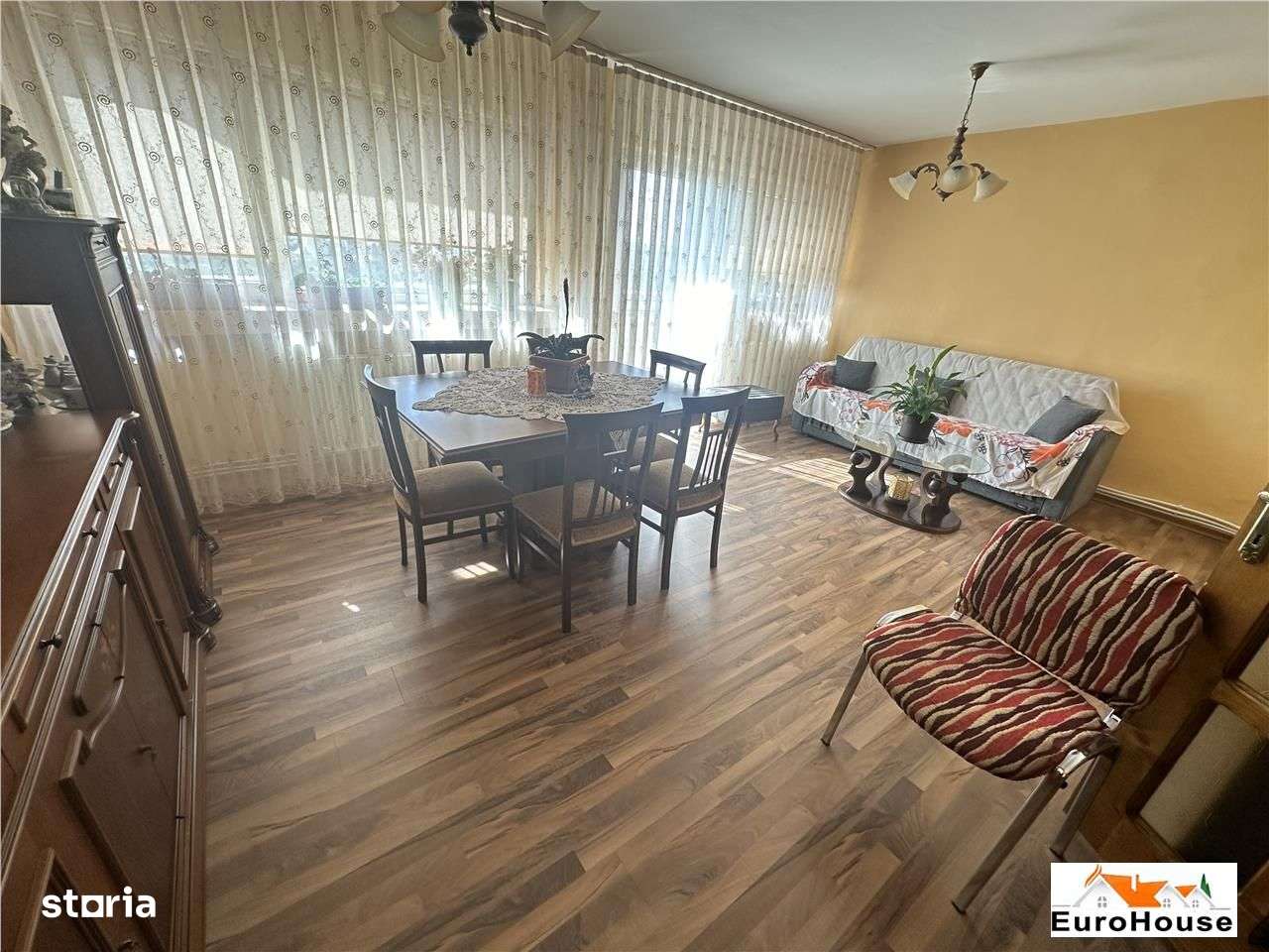 Apartament cu 4 camere de vanzare in Alba Iulia M-uri - Imagine principală: 4/19