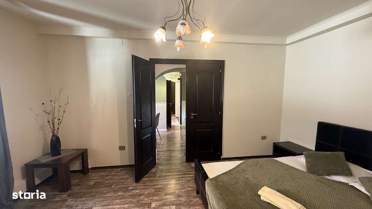 Centrul Istoric Republicii Piata Sfatului Brasov Apartament 3 camere-6