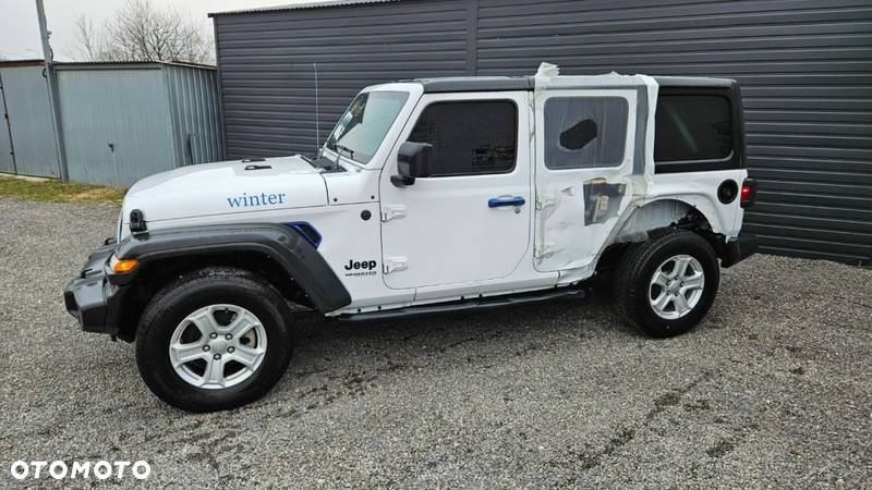 Jeep Wrangler - 11