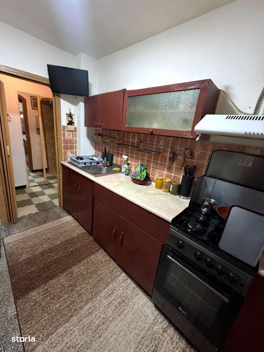 Apartament doua camere semidecomandat-zona tomis II-13