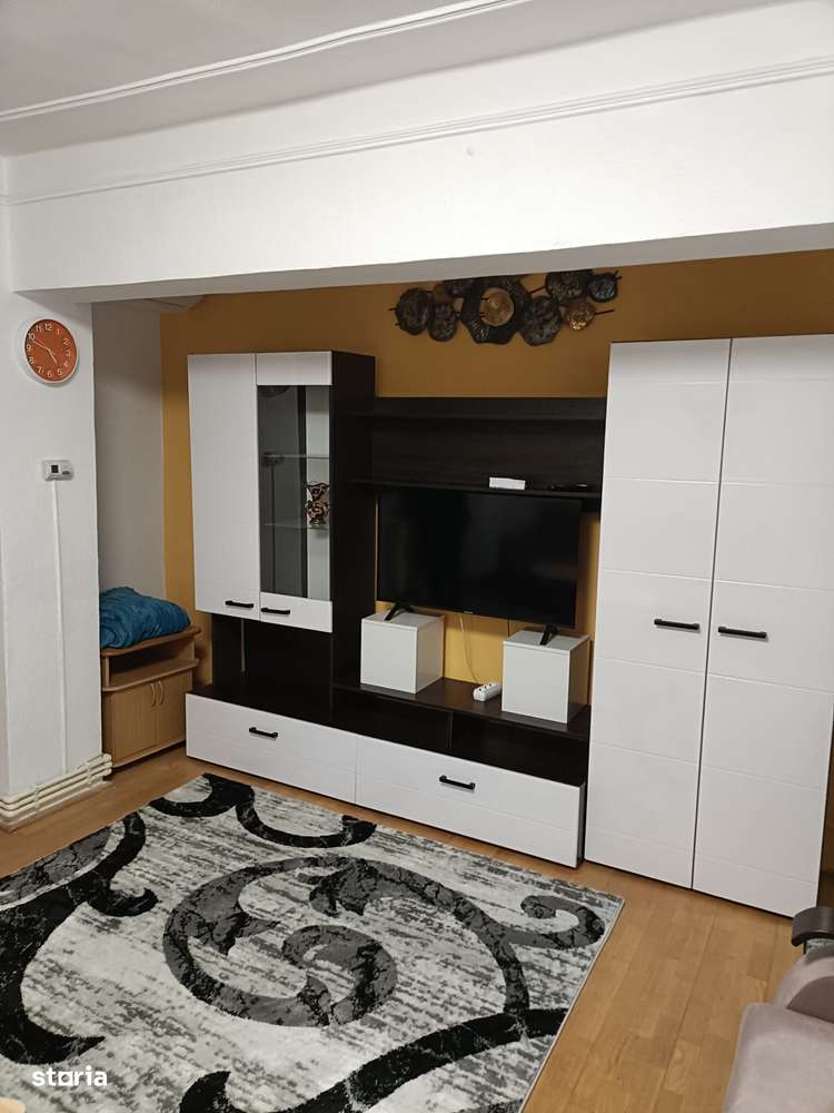 Apart. 1 camera ,Calea Calarasilor- Ciocarlia - Imagine principală: 1/7