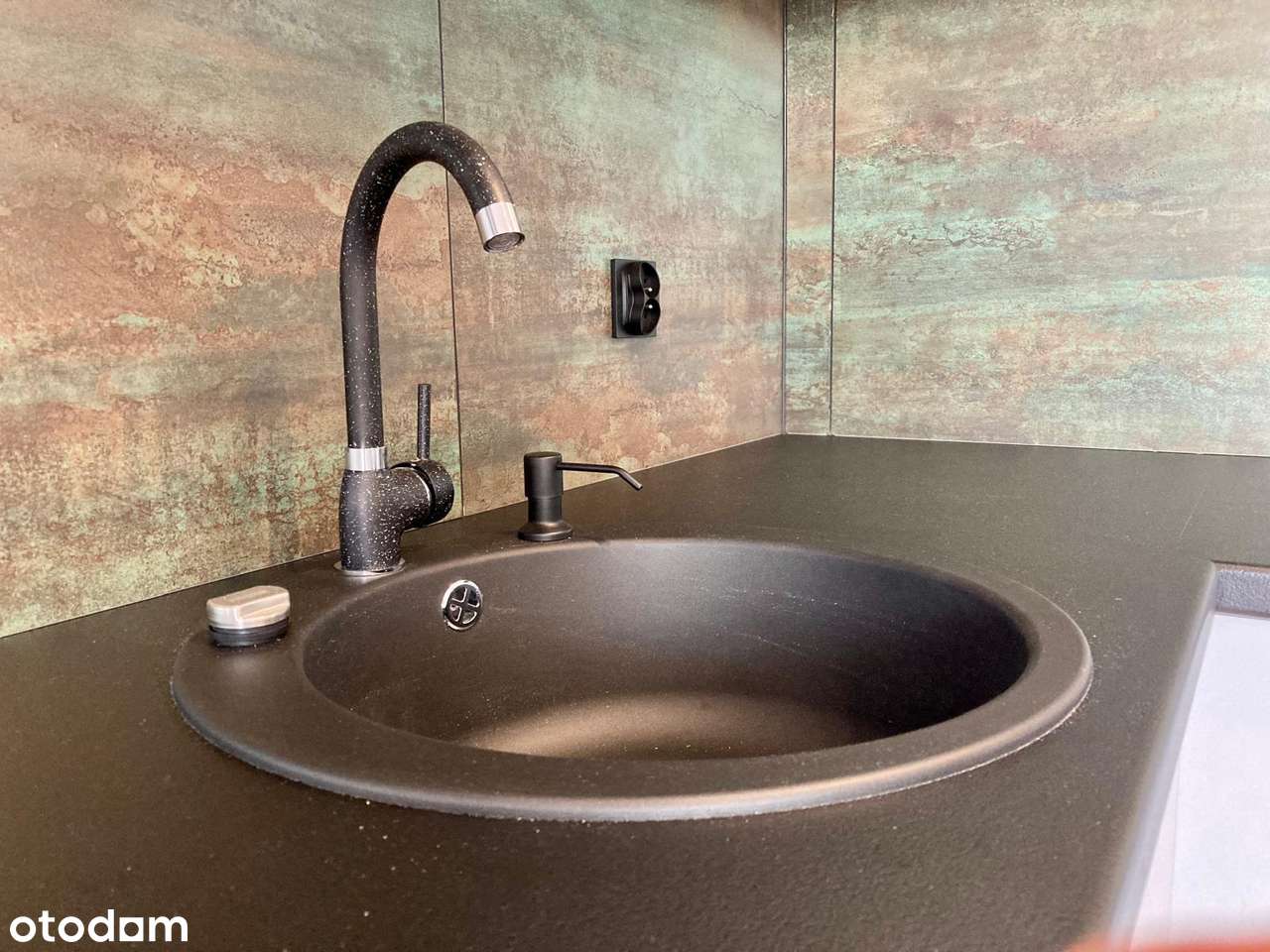 Kawalerka dla niej i dla niego na gotowo-8