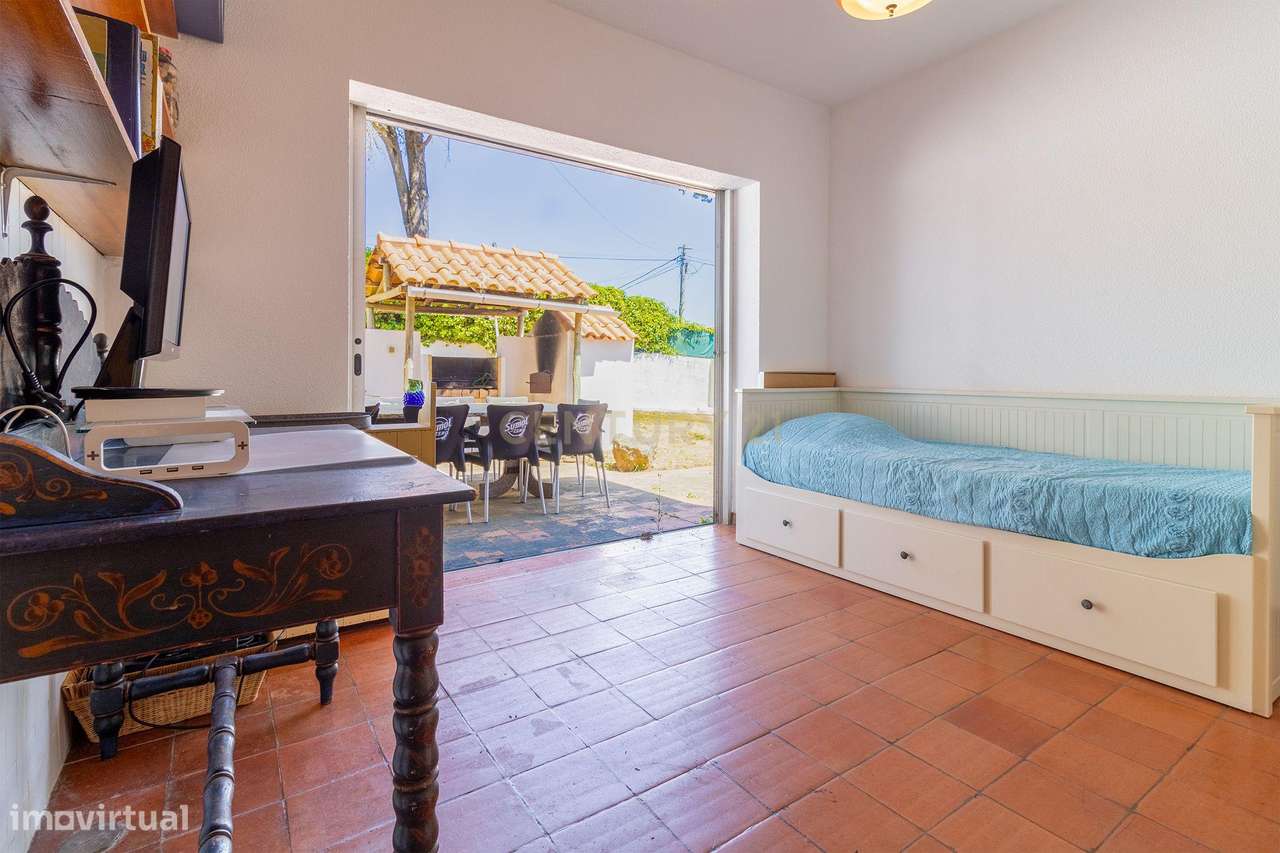 Moradia T5 com Jardim e Piscina | Albarraque – a 5 minutos da Beloura-14