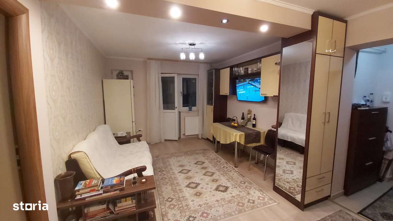 Apartament 4 camere / Zona UltraCentrala / Etaj 1 / - Imagine principală: 5/17