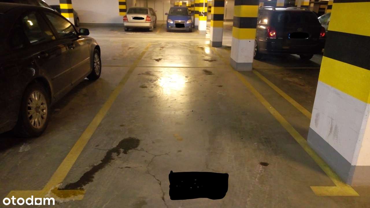 Sprzedam miejsce postojowe w garażu podziemnym os. Saska Etap I, -2