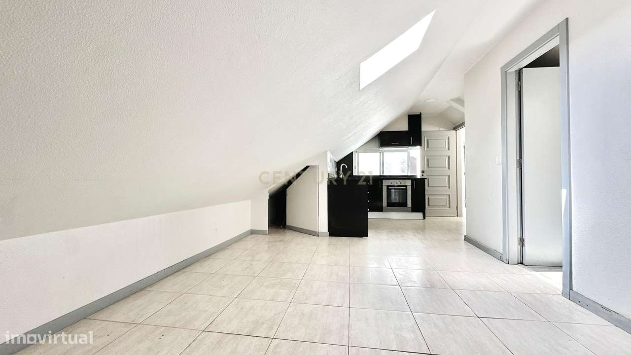 Prédio Urbano no Centro do Funchal – Oportunidade de Investimento - Lo-29