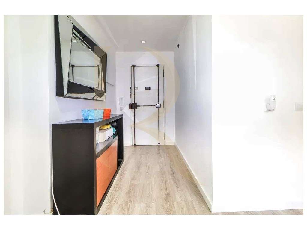 Apartamento remodelado T3 com arrecadação e elevador na Amora - Seixal - Grande imagem: 3/12