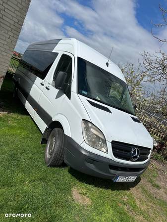 Mercedes-Benz Sprinter - 2