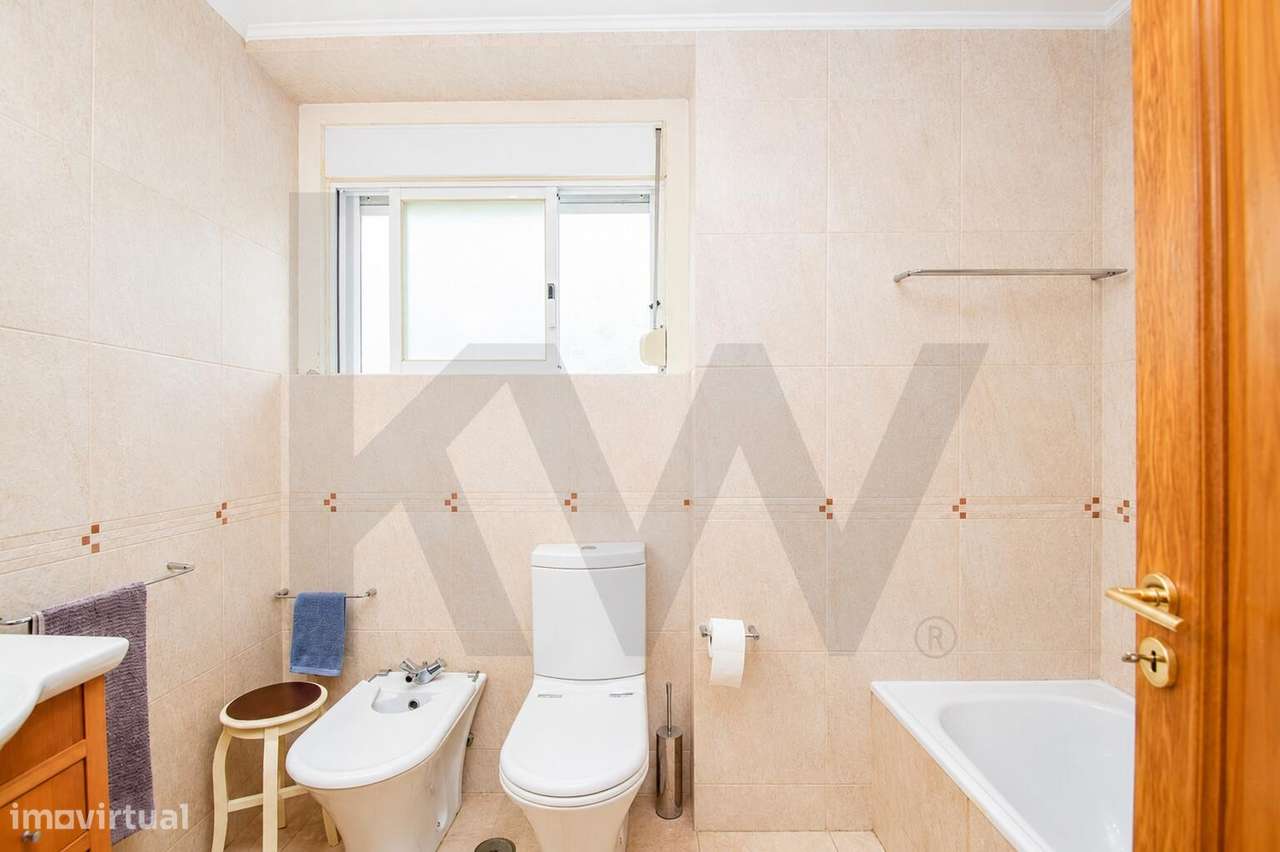 T4 com acesso a espaço exterior | Rua da Bombarda, Lisboa-18