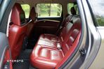 Volvo V70 2.4D Summum - 28