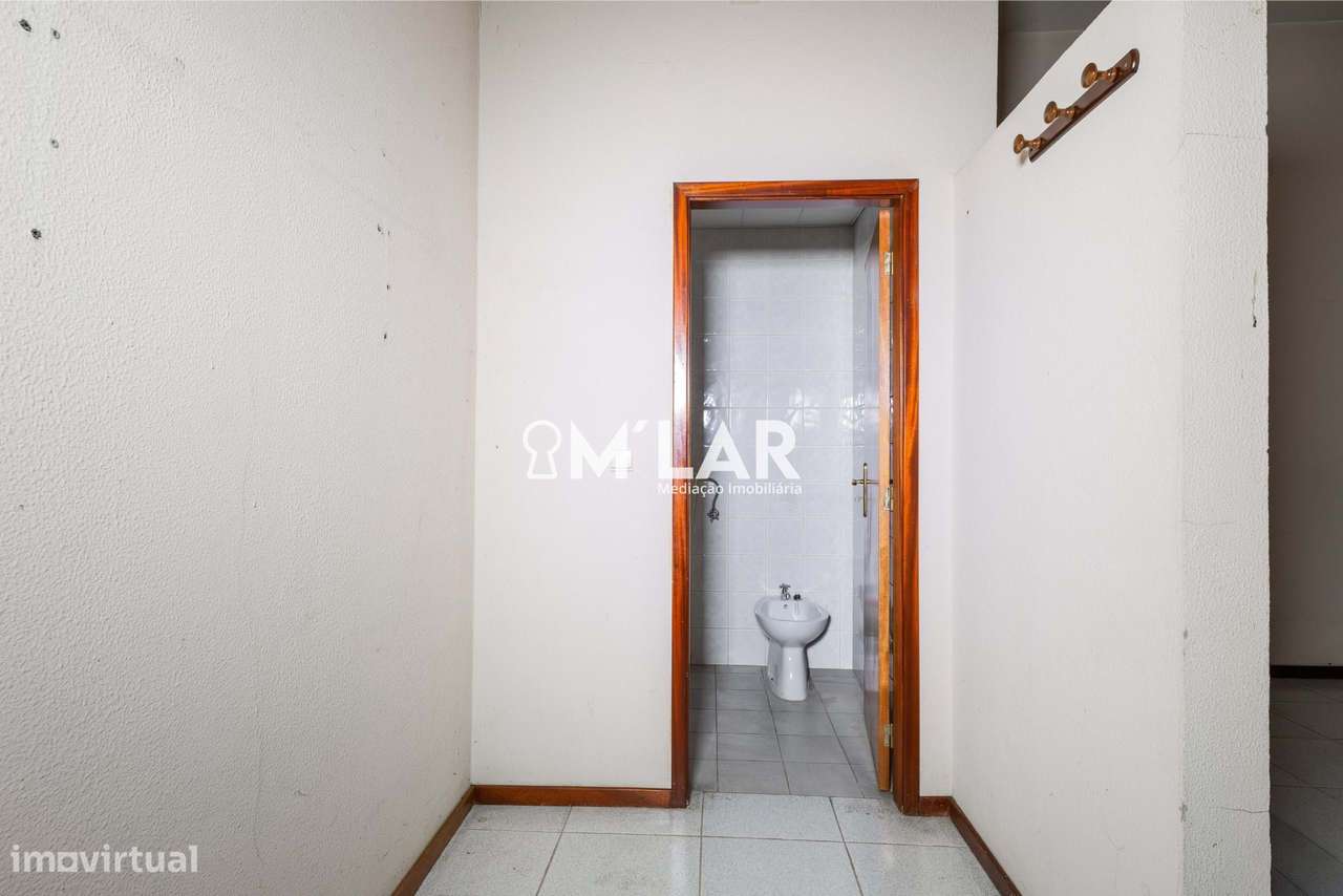 Loja com 37 m² em Maximinos – Braga-9