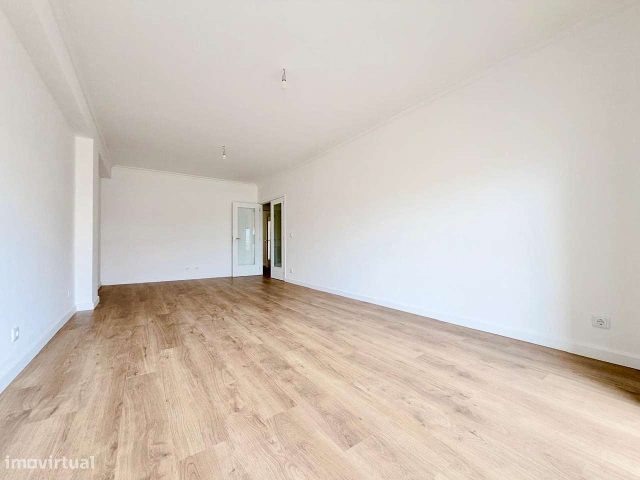 Apartamento T3 com elevador e garagem em Lamaçães-10
